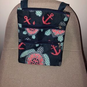 Simple southern crossbody purse